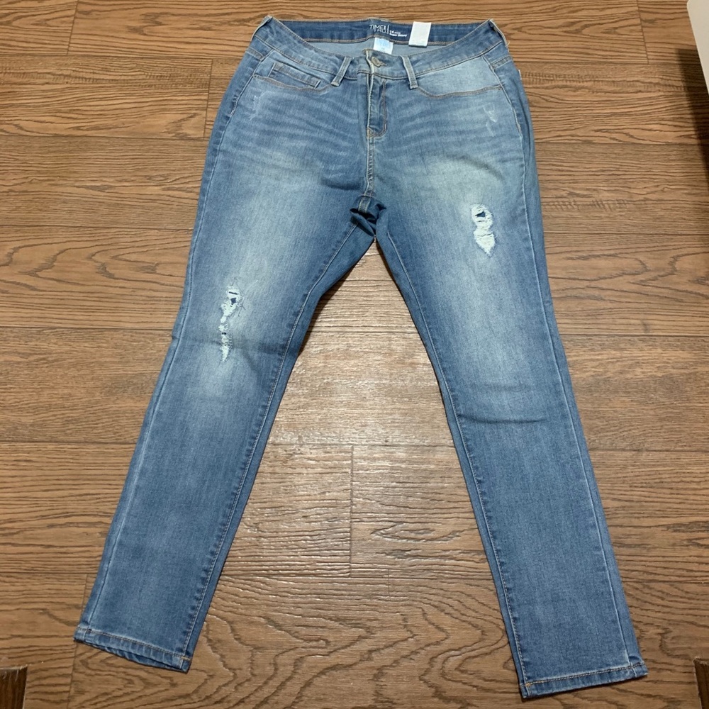 TIME AND TRU JEANS PETITE